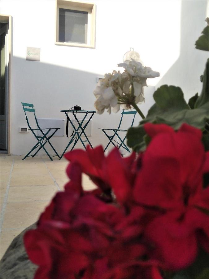 Li Perrini Boutique B&B Acquarica Экстерьер фото