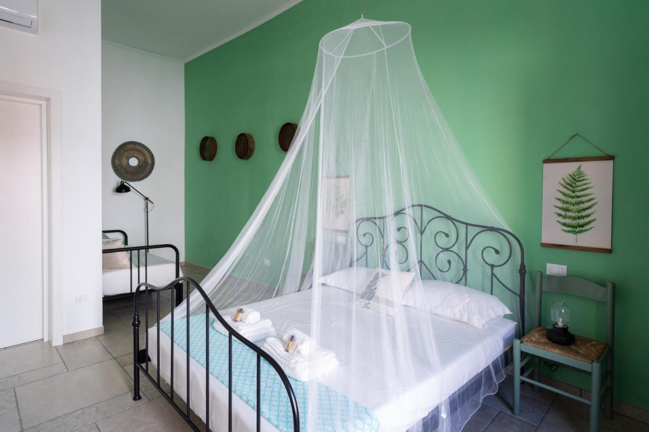 Li Perrini Boutique B&B Acquarica Экстерьер фото