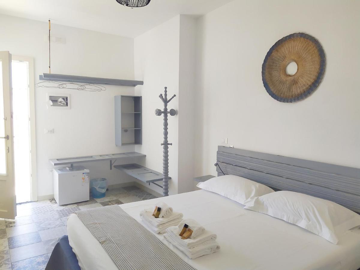 Li Perrini Boutique B&B Acquarica Экстерьер фото